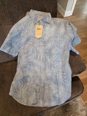 Tommy Bahama Light Blue Tropical Print Button-Down Shirt